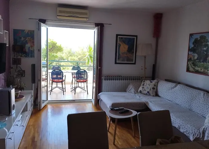 Sabic A6 Apartment