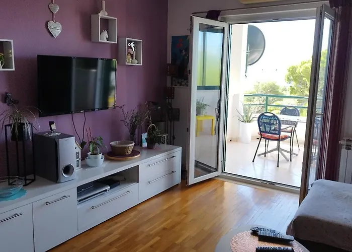 Sabic A6 Apartment Makarska